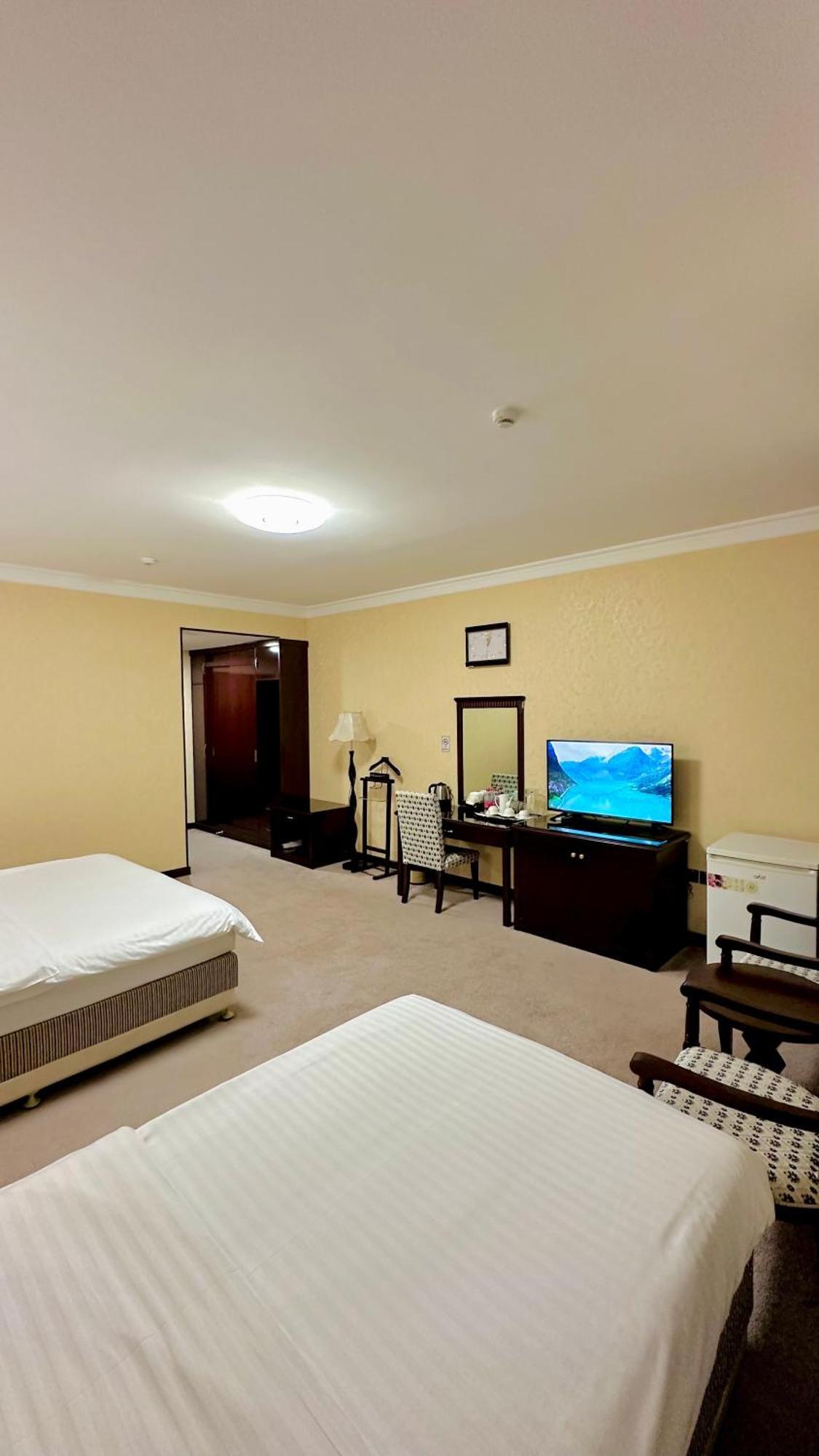 Hayot Hotel Tashkent Exterior foto