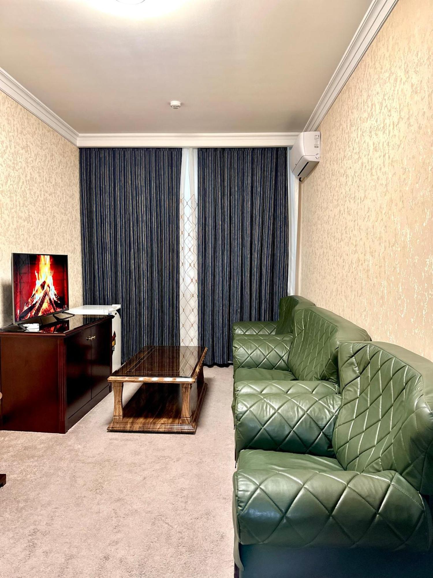 Hayot Hotel Tashkent Exterior foto
